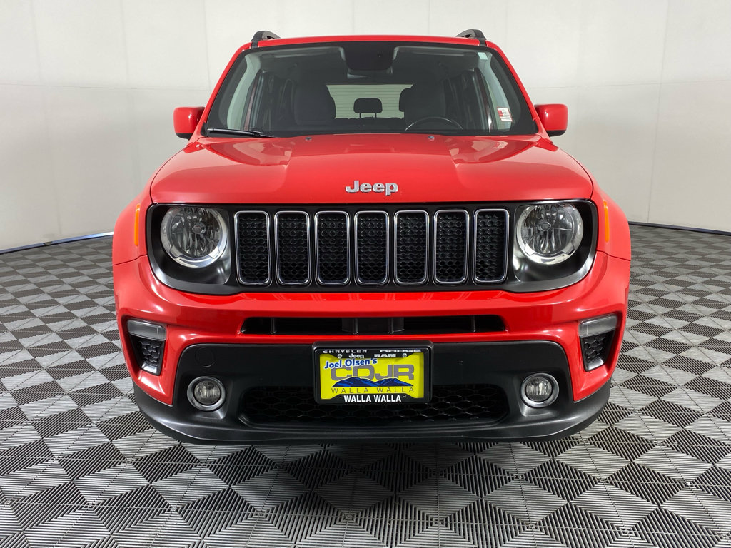Used 2019 Jeep Renegade Latitude w/ Cold Weather Group AWD/4WD image 12