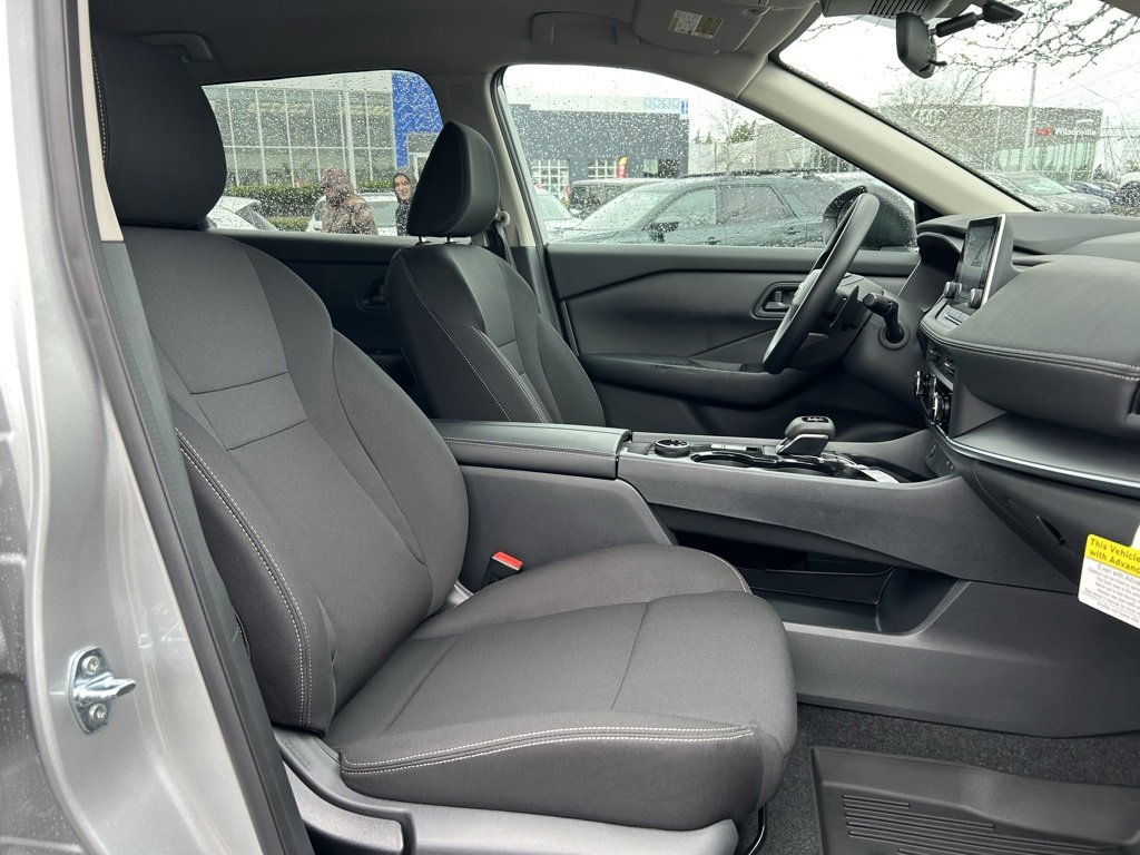 New 2025 Nissan Rogue S image 26