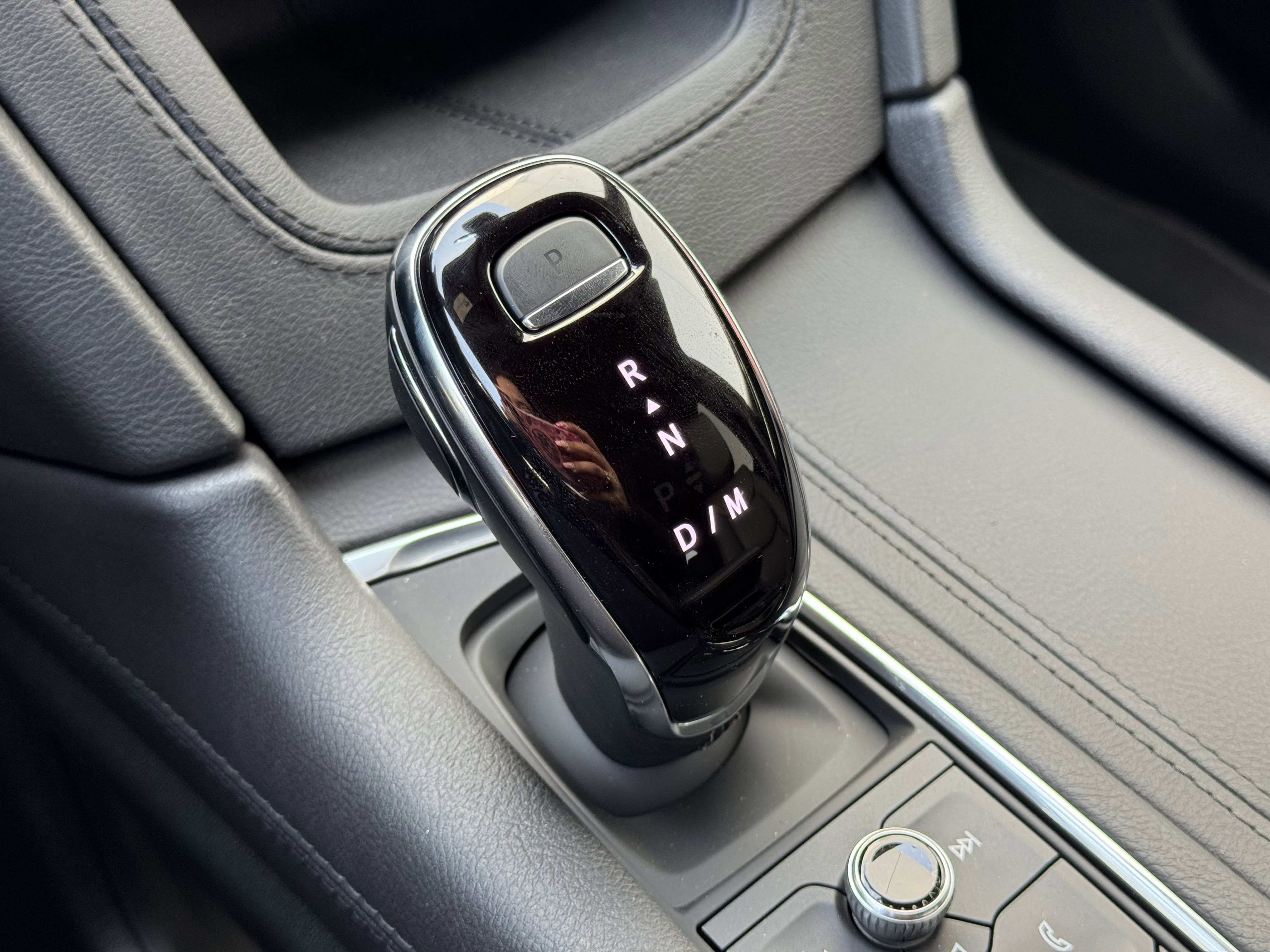 New 2025 Cadillac XT6 Luxury image 26