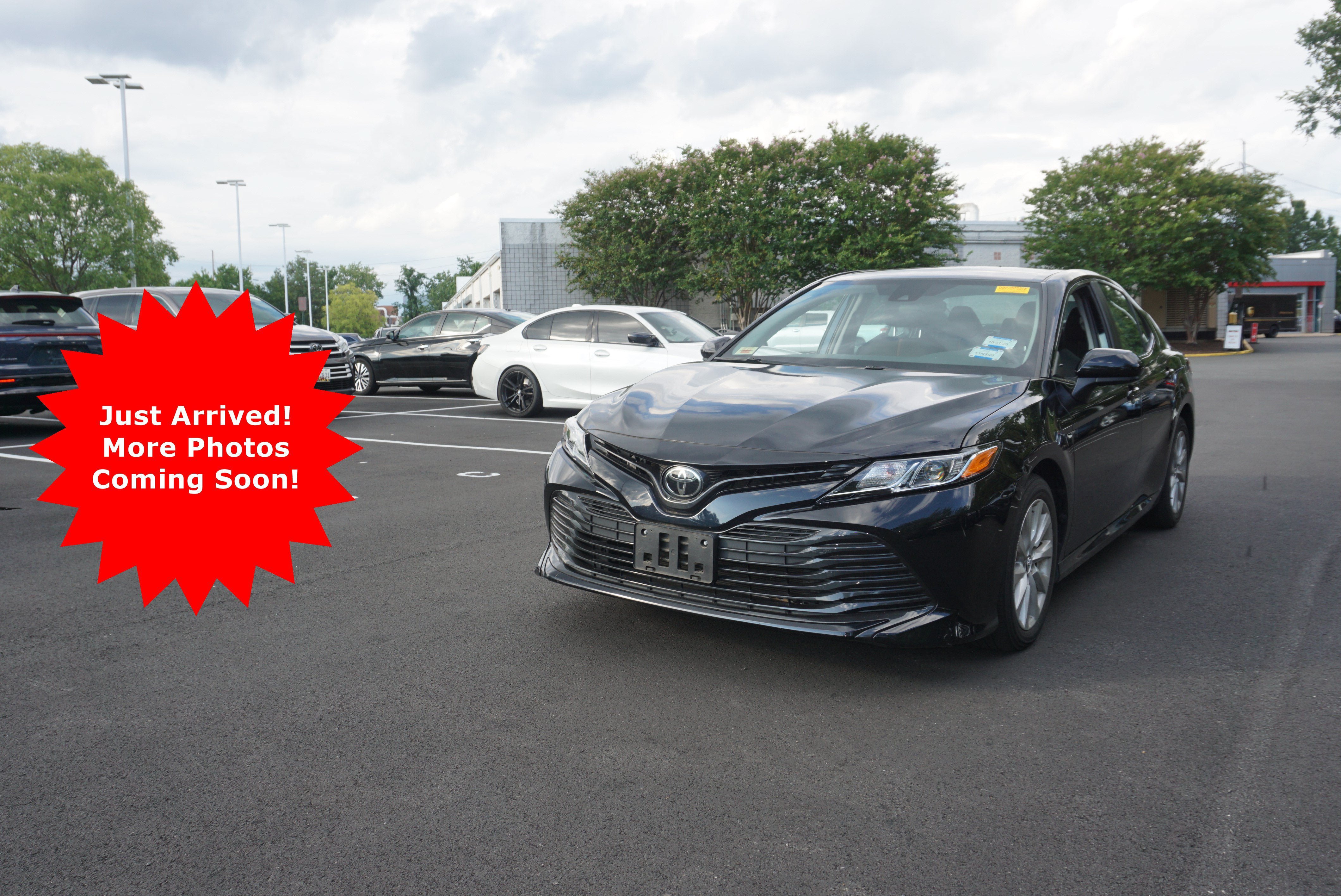 Used 2020 Toyota Camry LE w/ Carpet Mat Package FWD image 1