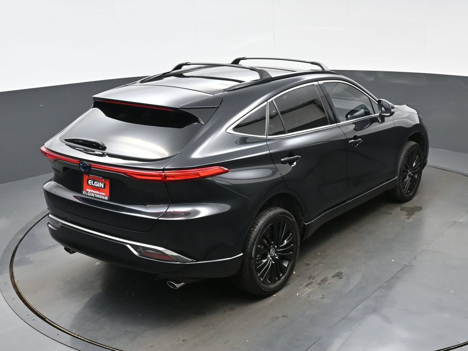 Used 2024 Toyota Venza Nightshade AWD/4WD image 40