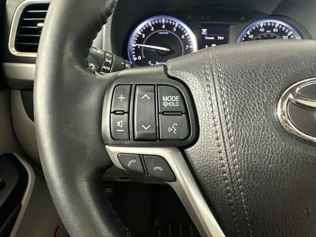 Used 2019 Toyota Highlander Limited Platinum AWD/4WD image 15