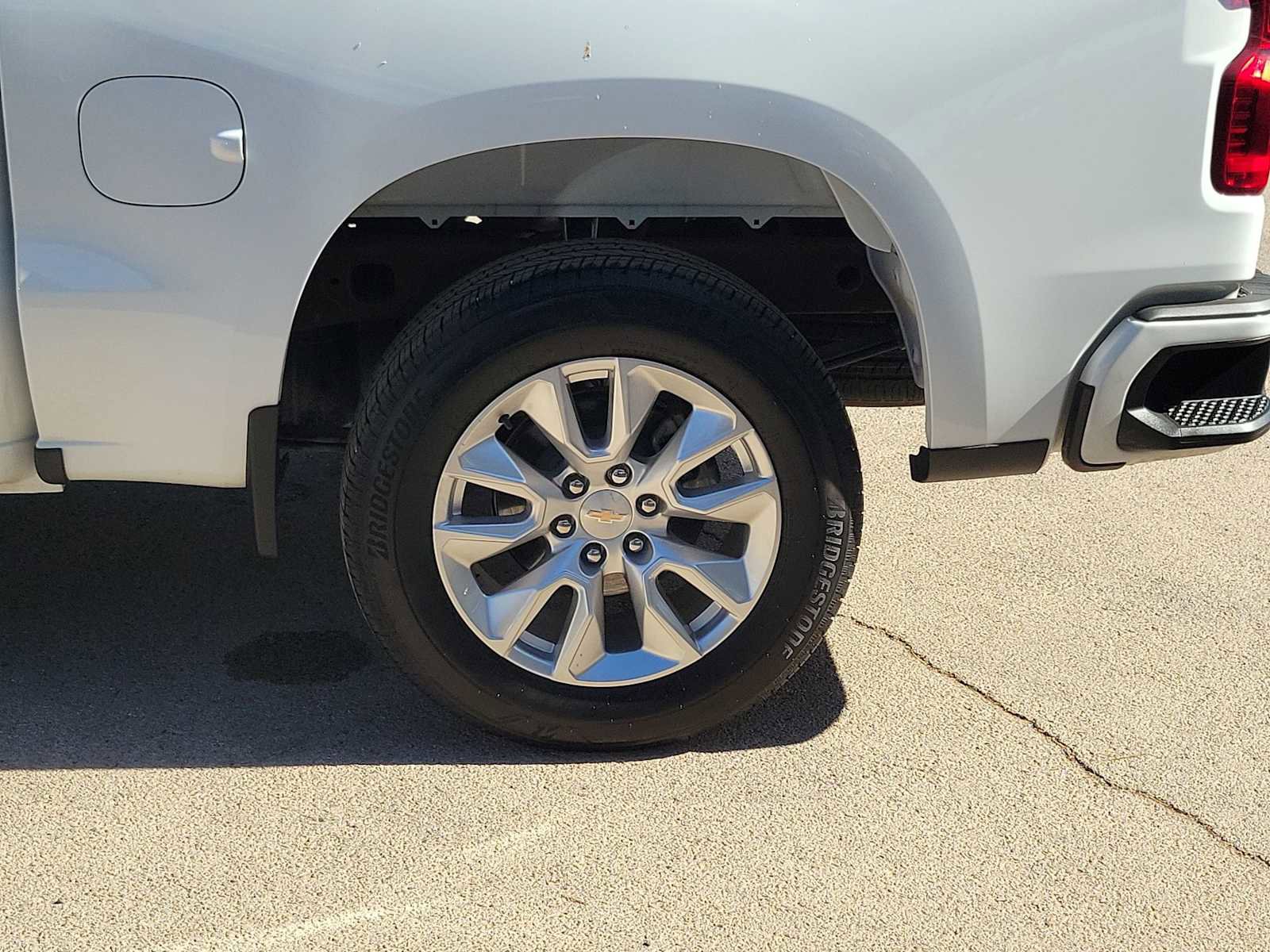 Used 2024 Chevrolet Silverado 1500 Custom image 8