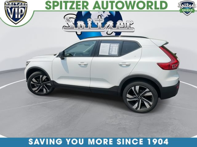 Used 2024 Volvo XC40 B5 Plus w/ Protection Package Premier AWD/4WD image 6