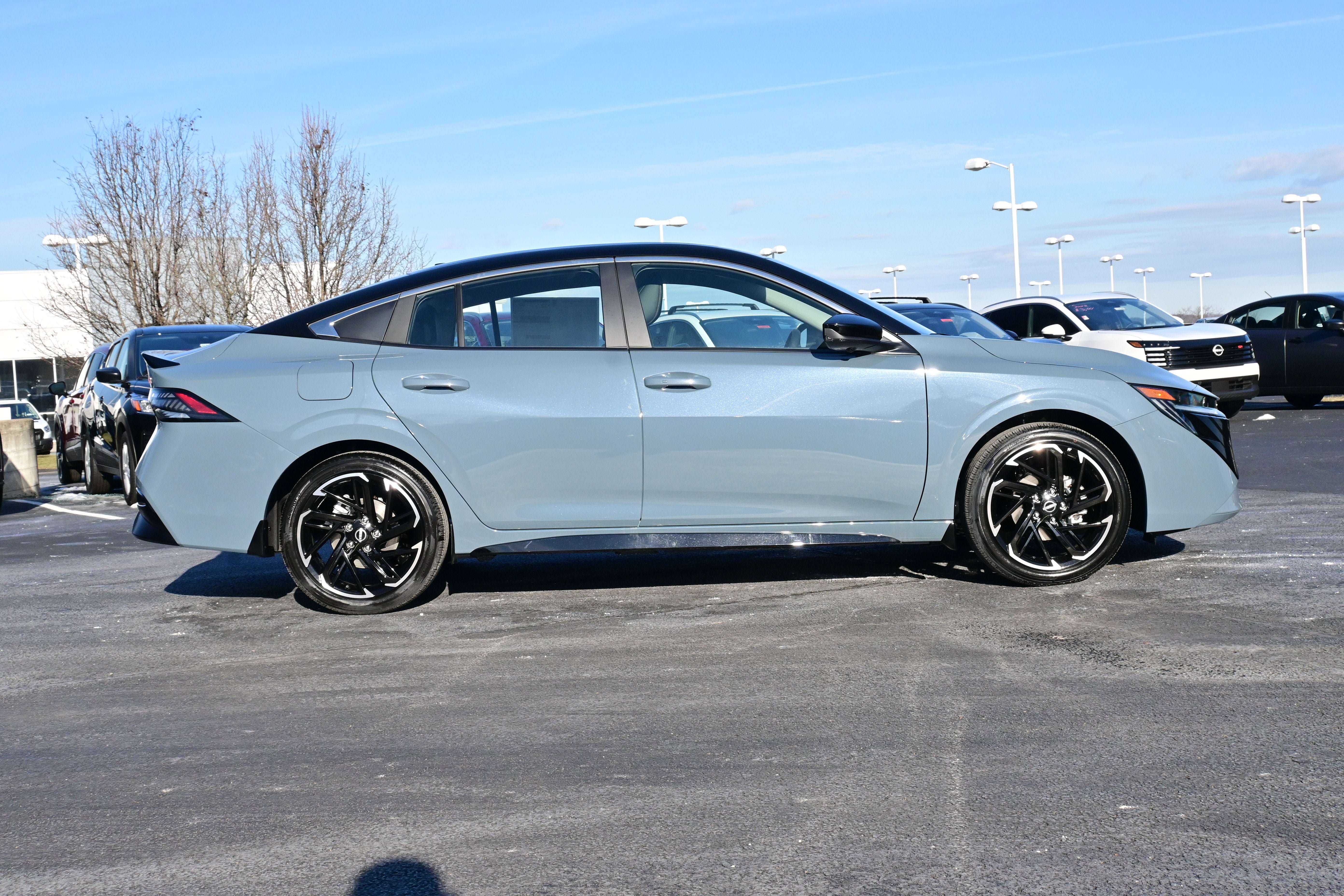 New 2026 Nissan Sentra SR w/ SR Premium Package FWD image 5