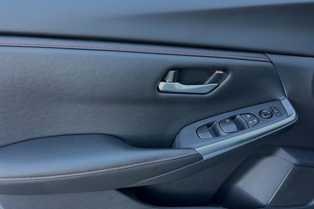New 2025 Nissan Sentra SR image 8