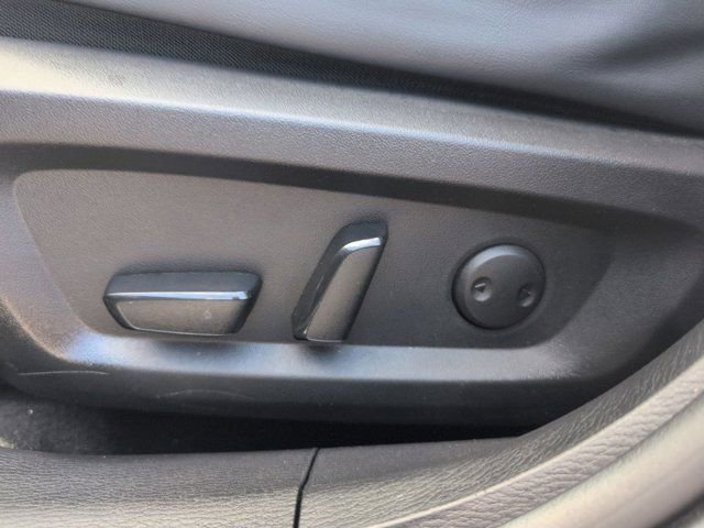 Used 2025 Mitsubishi Outlander SE FWD image 14