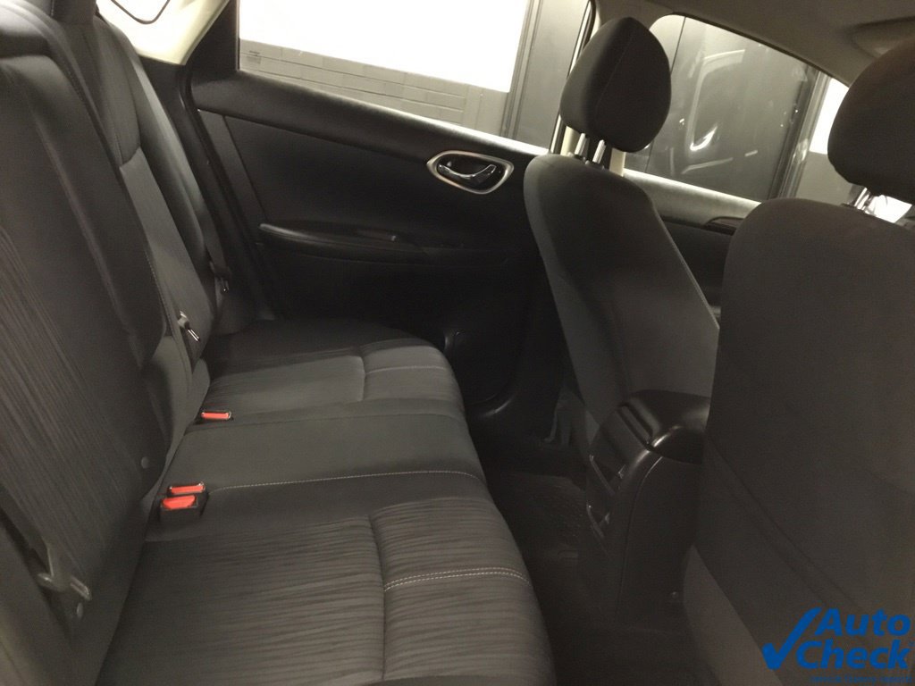 Used 2016 Nissan Sentra SV FWD image 32