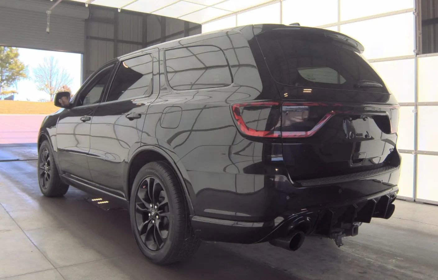 Used 2020 Dodge Durango R/T w/ Technology Group AWD/4WD image 47