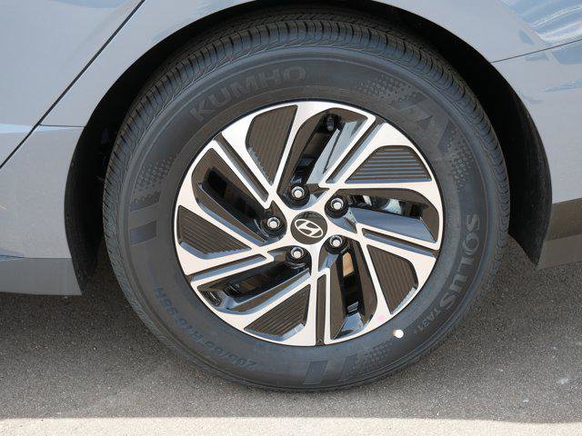 New 2026 Hyundai Sonata Blue FWD image 4