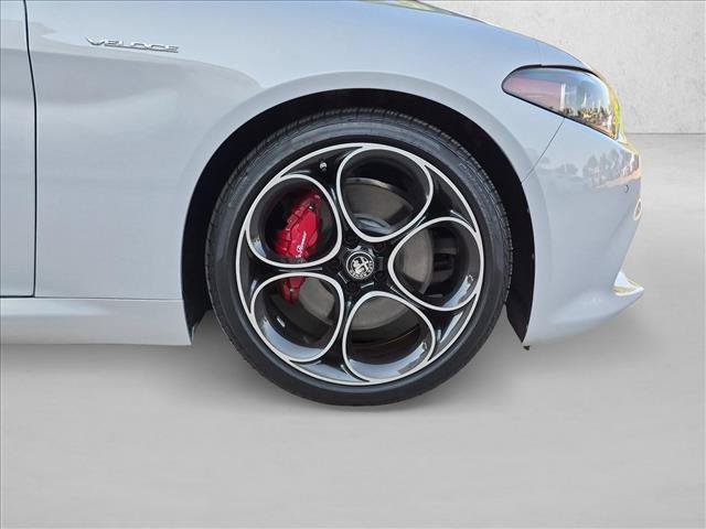Used 2025 Alfa Romeo Giulia w/ Veloce Package Rwd image 26
