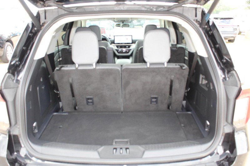 Used 2025 Ford Explorer Active w/ Active Comfort Package image 11