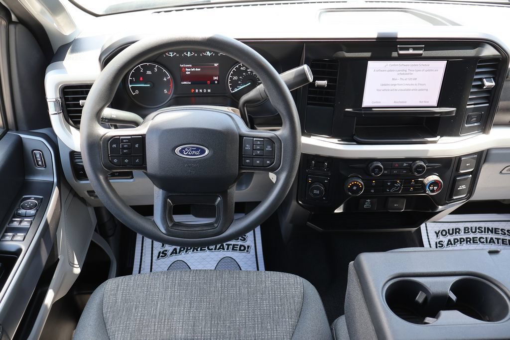 Used 2025 Ford F350 XLT AWD/4WD image 5
