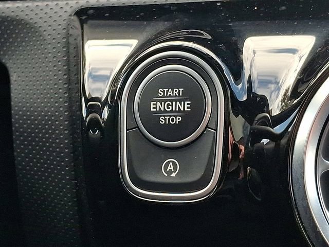 Used 2025 Mercedes-Benz CLA 250 image 25