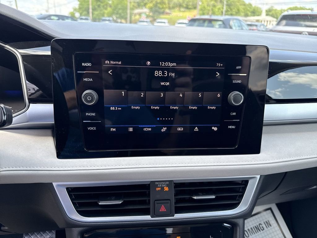 New 2025 Volkswagen Taos SE AWD/4WD image 14