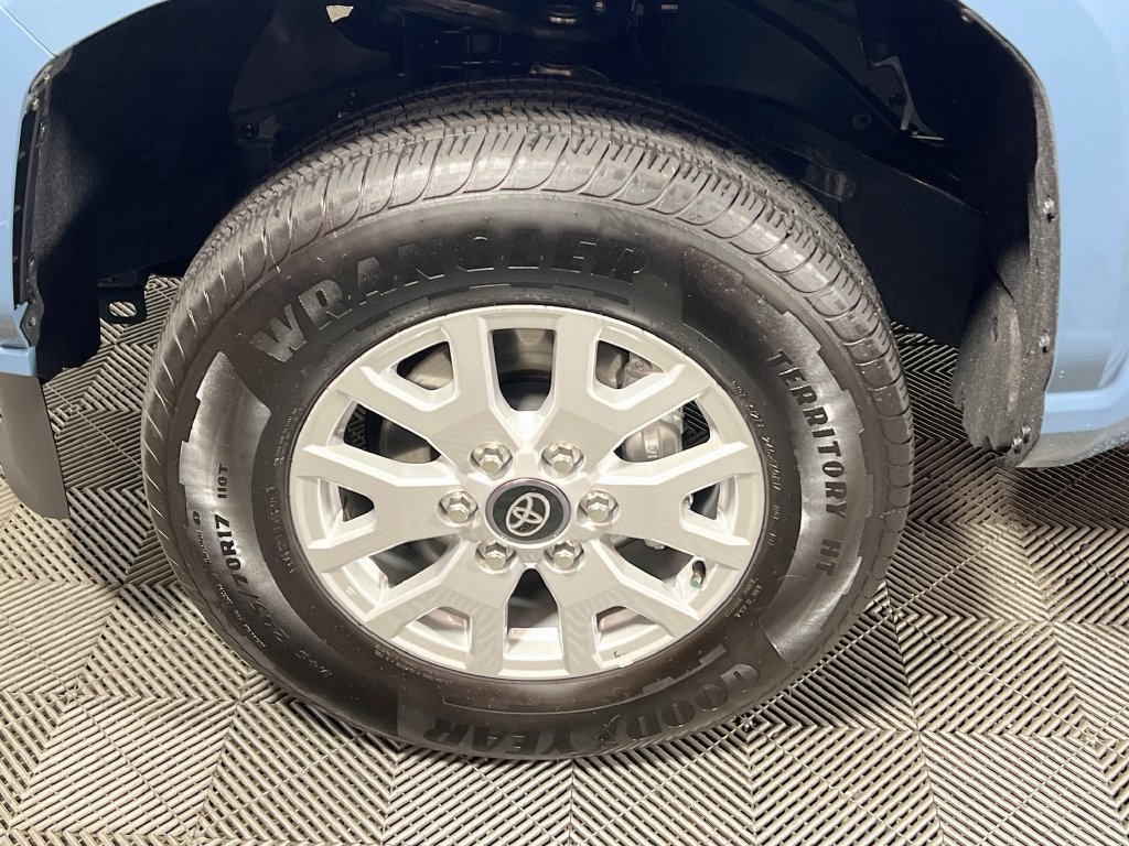Certified 2026 Toyota Tacoma SR5 AWD/4WD image 27