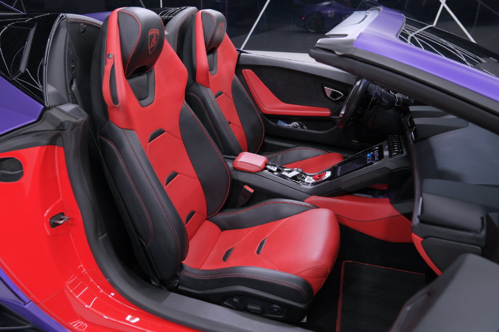Used 2021 Lamborghini Huracan EVO RWD image 18