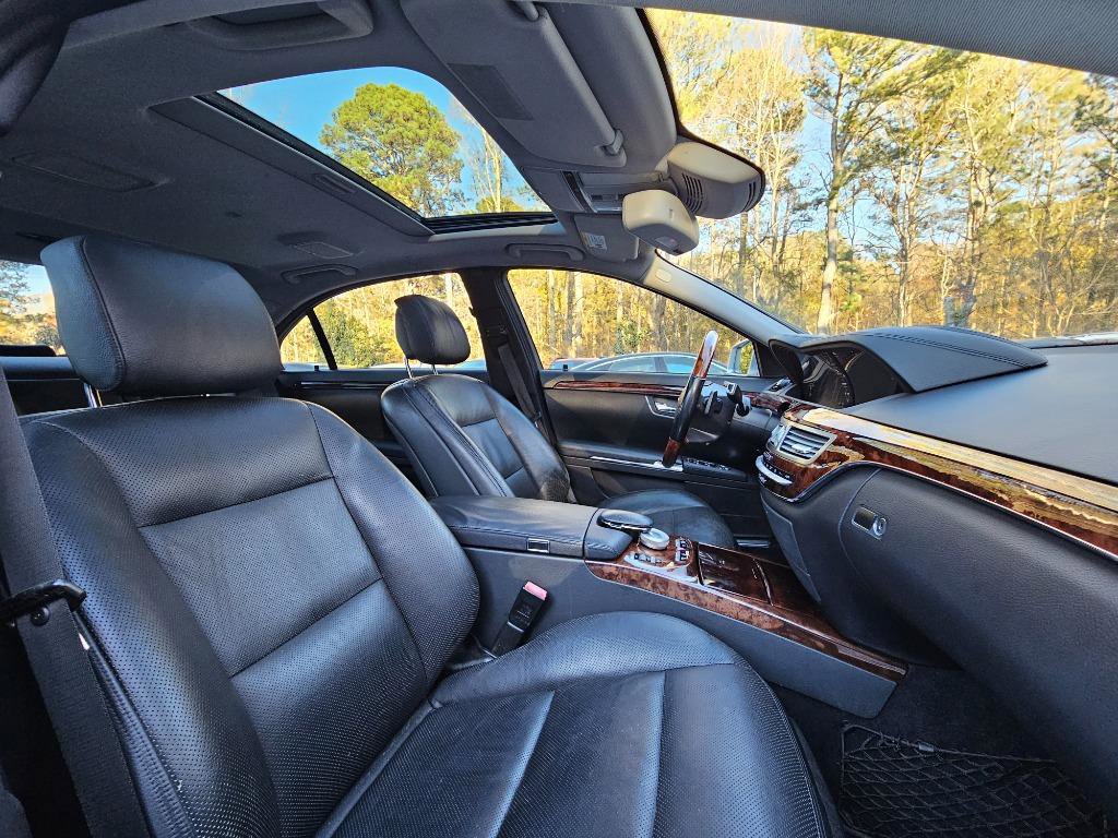 Used 2010 Mercedes-Benz S 400 image 34