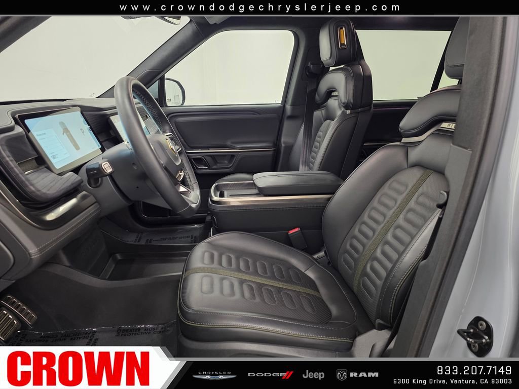 Used 2024 Rivian R1S Adventure AWD/4WD image 32
