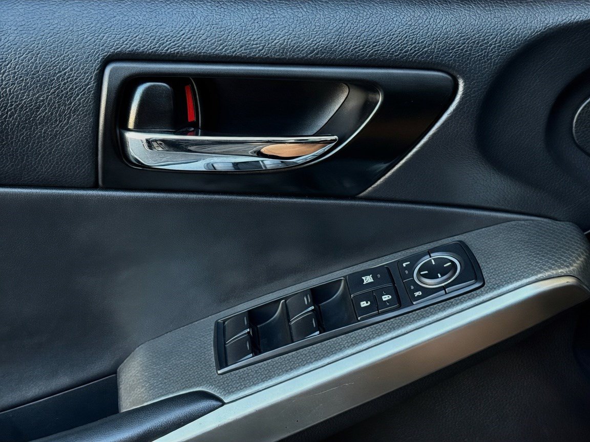 Used 2014 Lexus IS 250 w/ F-Sport Package RWD image 13