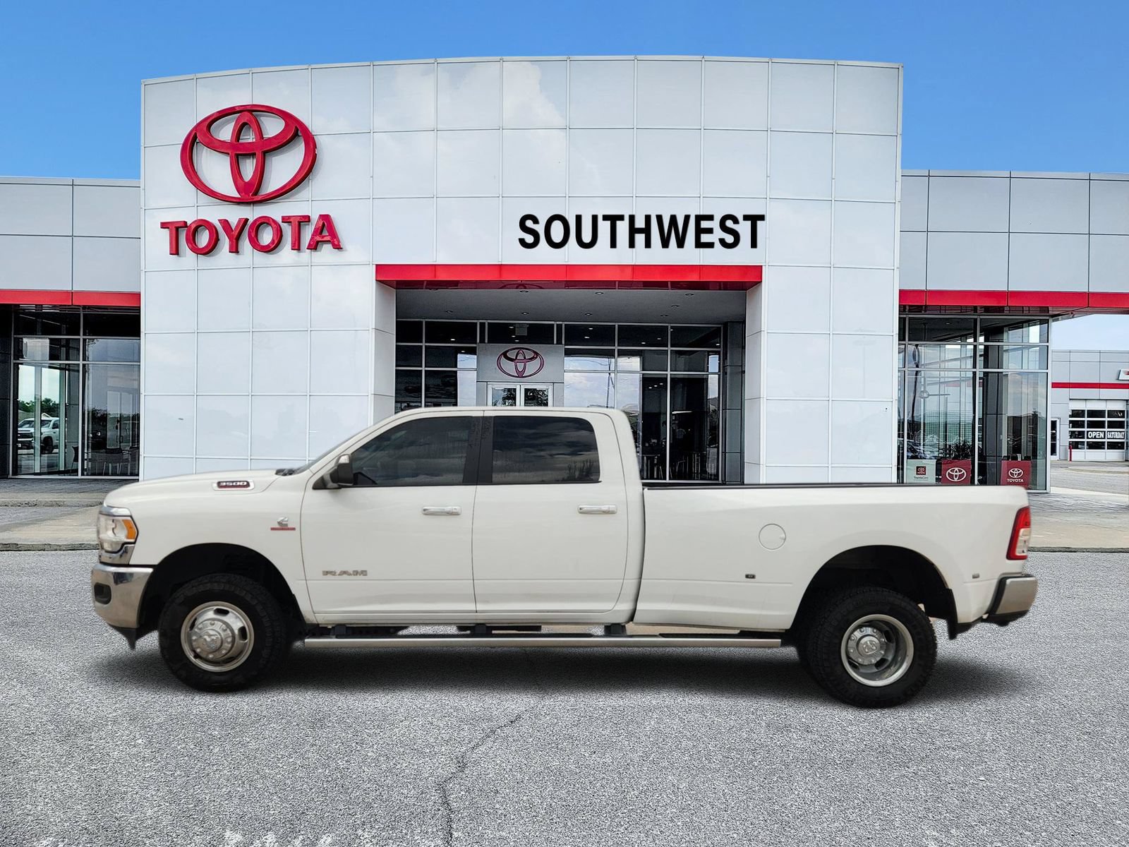 Used 2019 RAM 3500 Big Horn AWD/4WD video 3