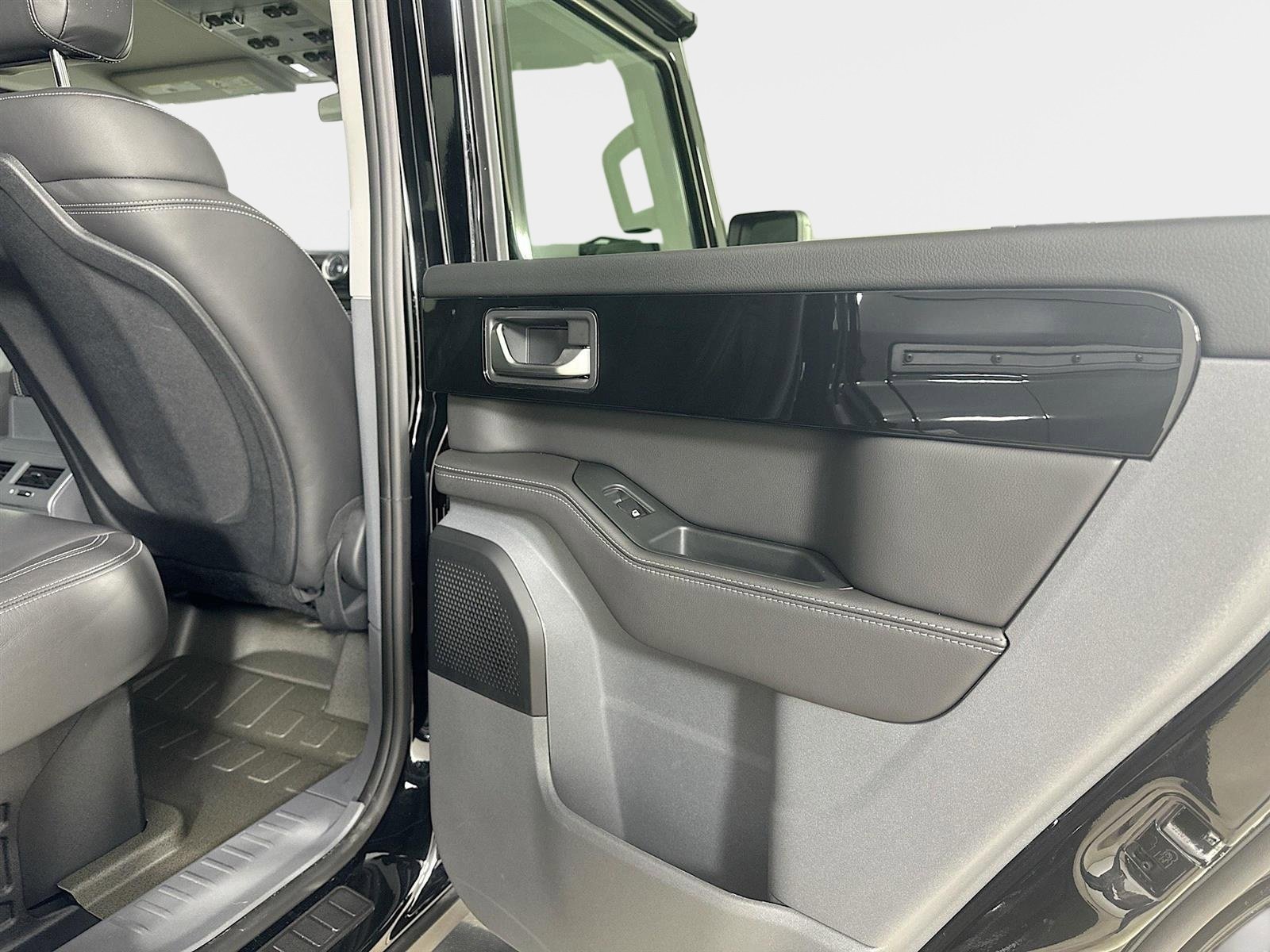 Used 2024 INEOS Grenadier BASE image 44