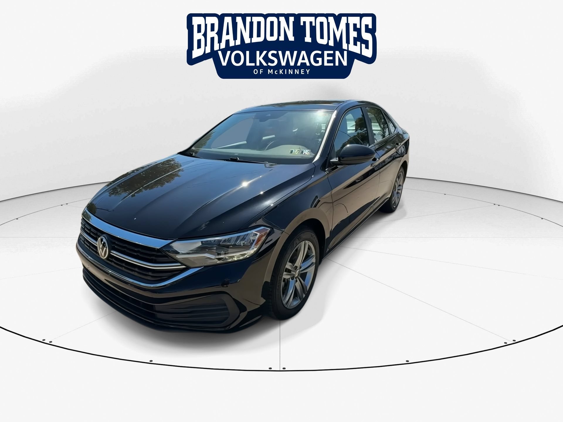 Used 2024 Volkswagen Jetta SE w/ Panoramic Sunroof Package FWD image 3