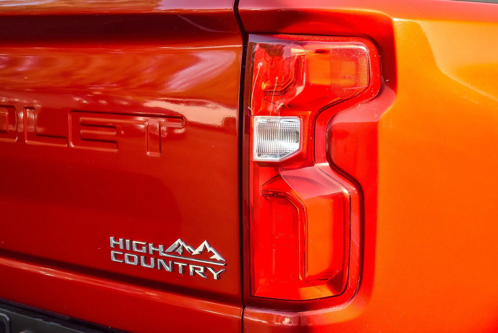 Used 2021 Chevrolet Silverado 3500 High Country w/ Z71 Off-Road Package image 7