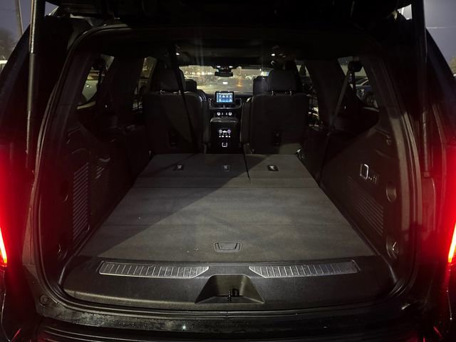 Certified 2024 Chevrolet Suburban RST w/ Luxury Package image 19