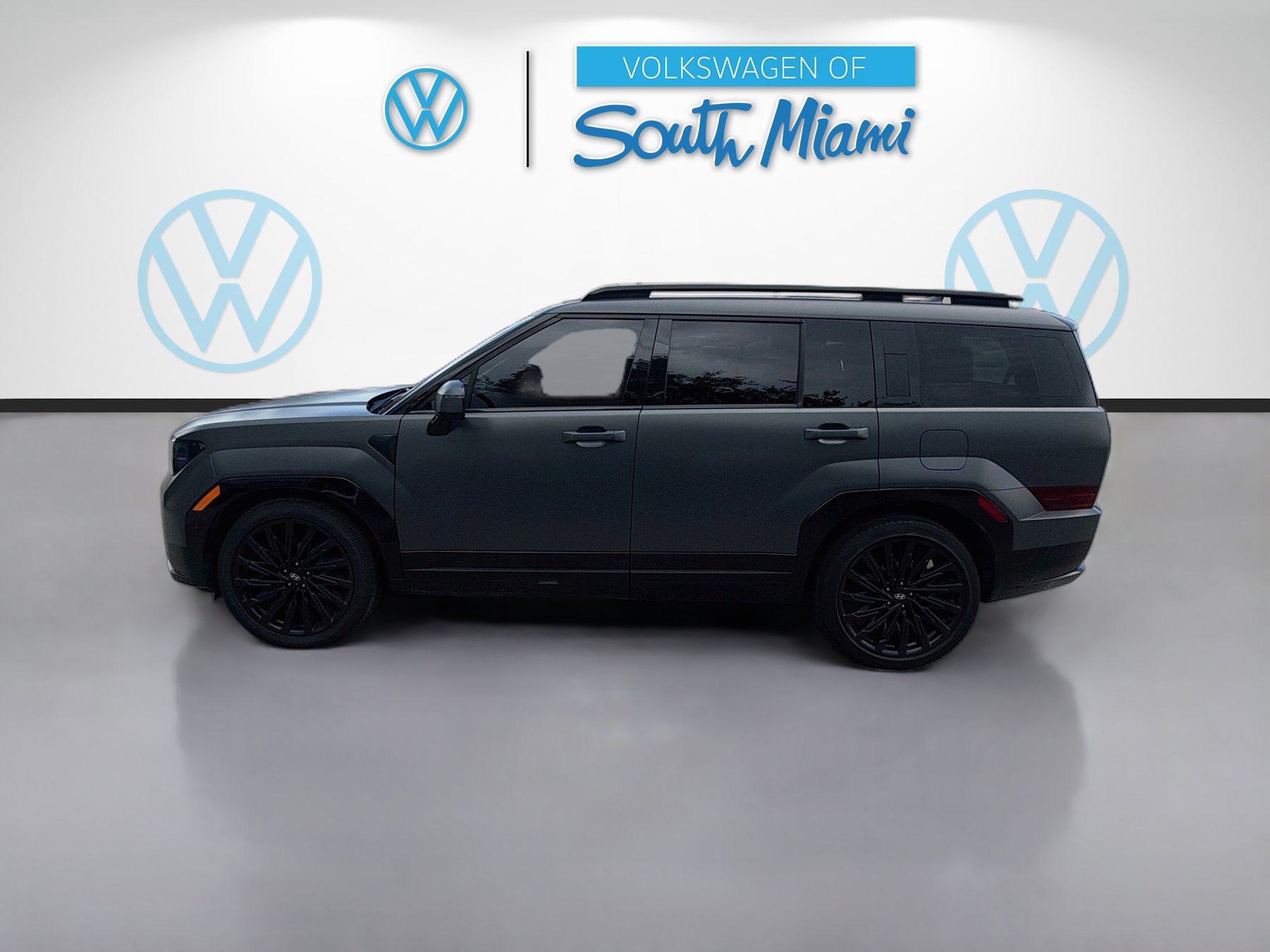 Used 2024 Hyundai Santa Fe Calligraphy FWD image 4