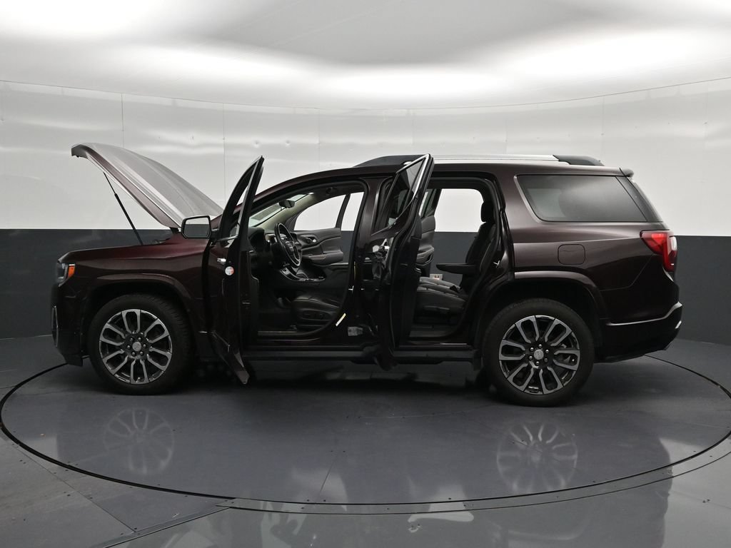 Used 2020 GMC Acadia Denali w/ Technology Package FWD image 38