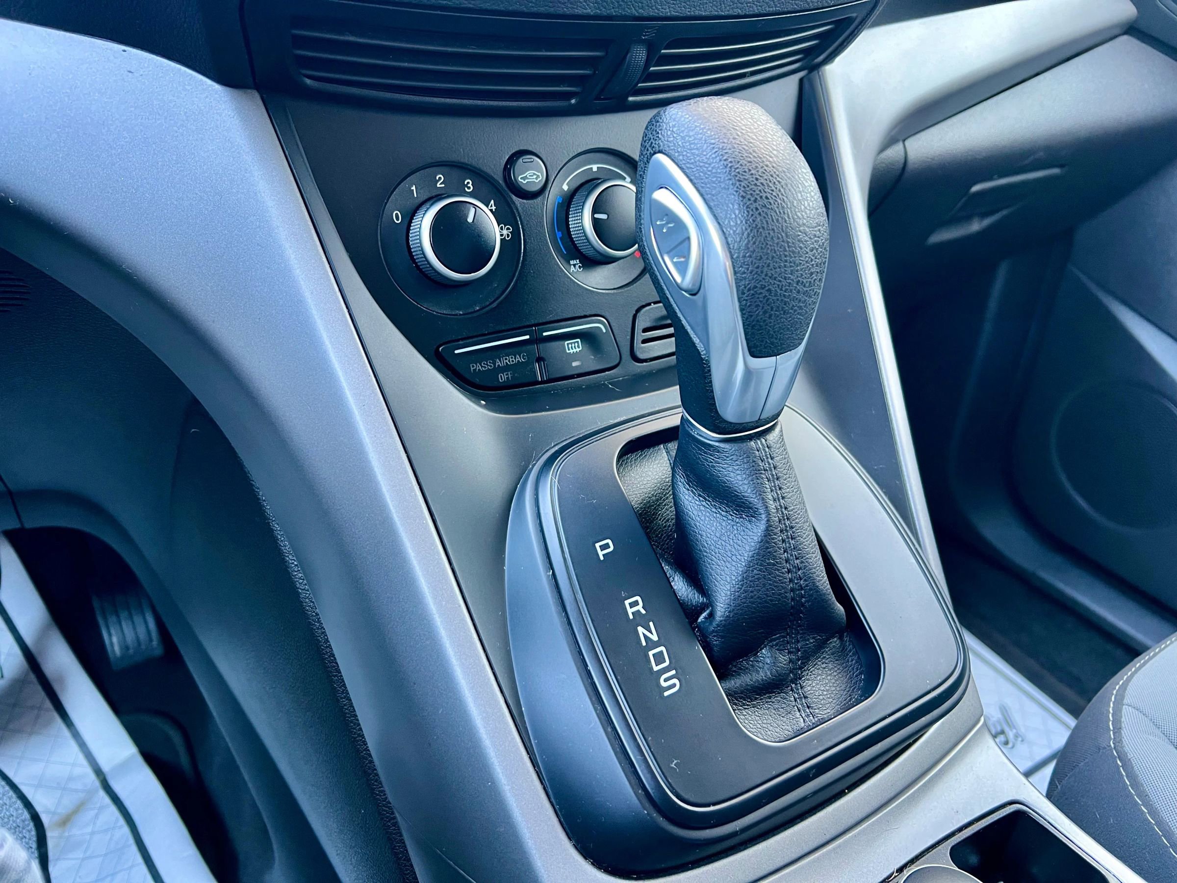 Used 2014 Ford Escape SE image 23