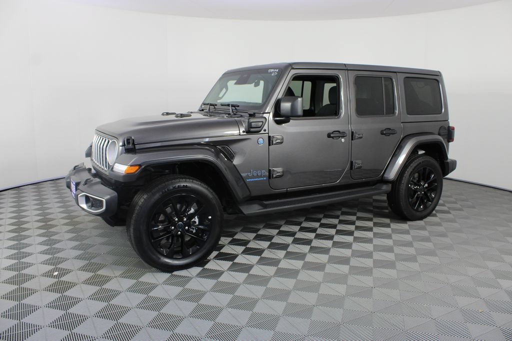 Used 2025 Jeep Wrangler Unlimited Sahara AWD/4WD image 2