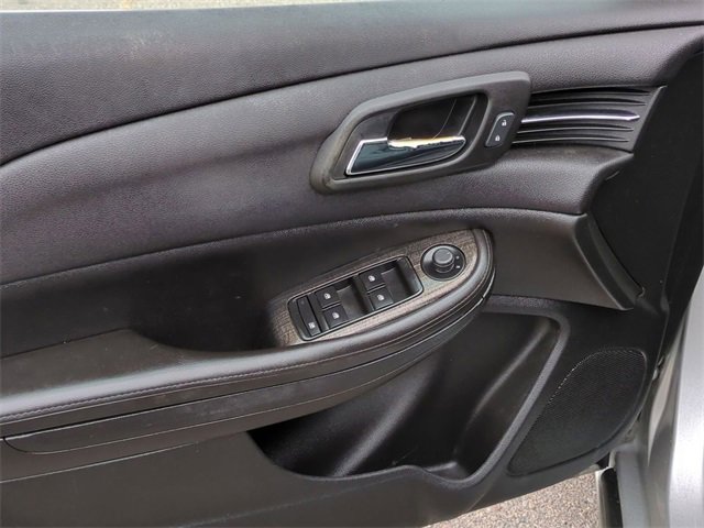 Used 2016 Chevrolet Malibu LTZ image 19