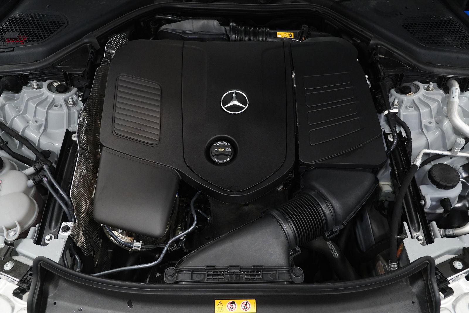 Certified 2024 Mercedes-Benz E 350 4MATIC Sedan image 31