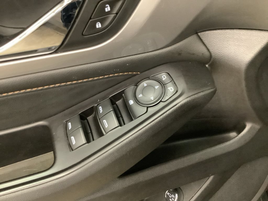 Used 2019 Chevrolet Traverse LT FWD image 5