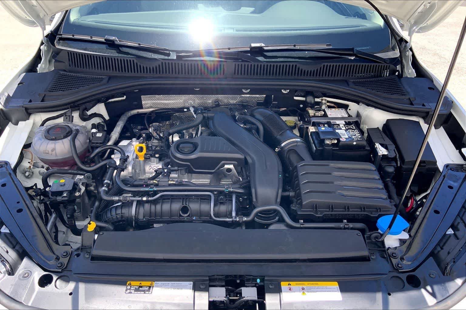 Used 2026 Volkswagen Jetta SE FWD image 9