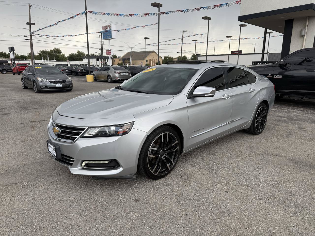 Used 2015 Chevrolet Impala LTZ FWD image 2