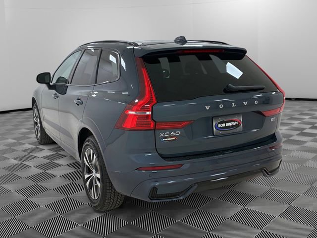 Used 2024 Volvo XC60 B5 Core image 5