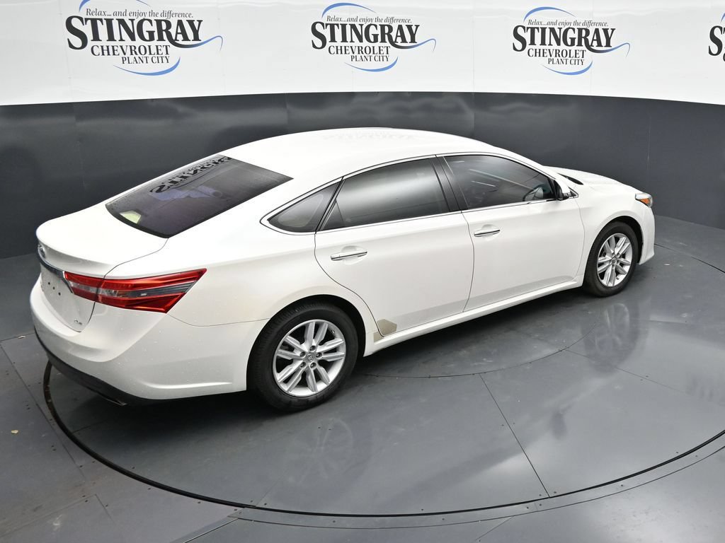 Used 2014 Toyota Avalon XLE FWD image 24