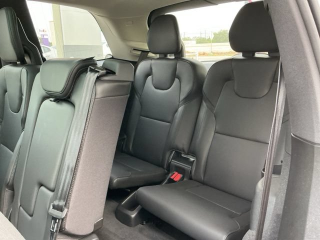 Certified 2025 Volvo XC90 B5 Core AWD/4WD image 33