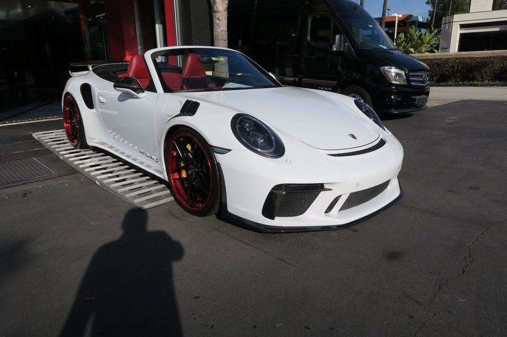 Used 2015 Porsche 911 Turbo S image 54
