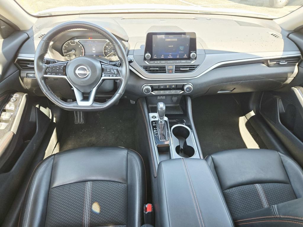 Used 2023 Nissan Altima 2.5 SR FWD image 9