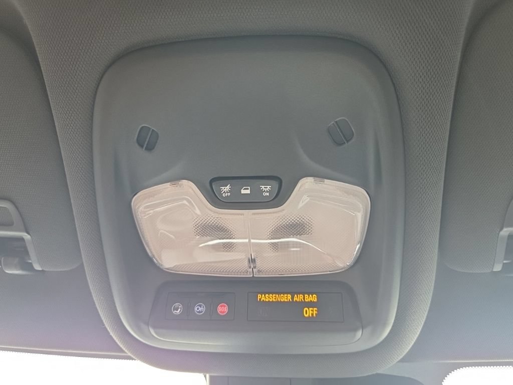 Used 2022 Chevrolet TrailBlazer RS FWD image 31