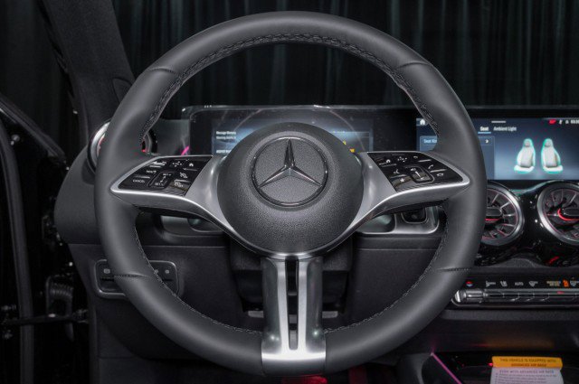 New 2025 Mercedes-Benz GLB 250 4MATIC image 19