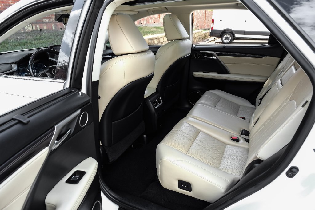 Used 2021 Lexus RX 450h AWD w/ Luxury Package image 45