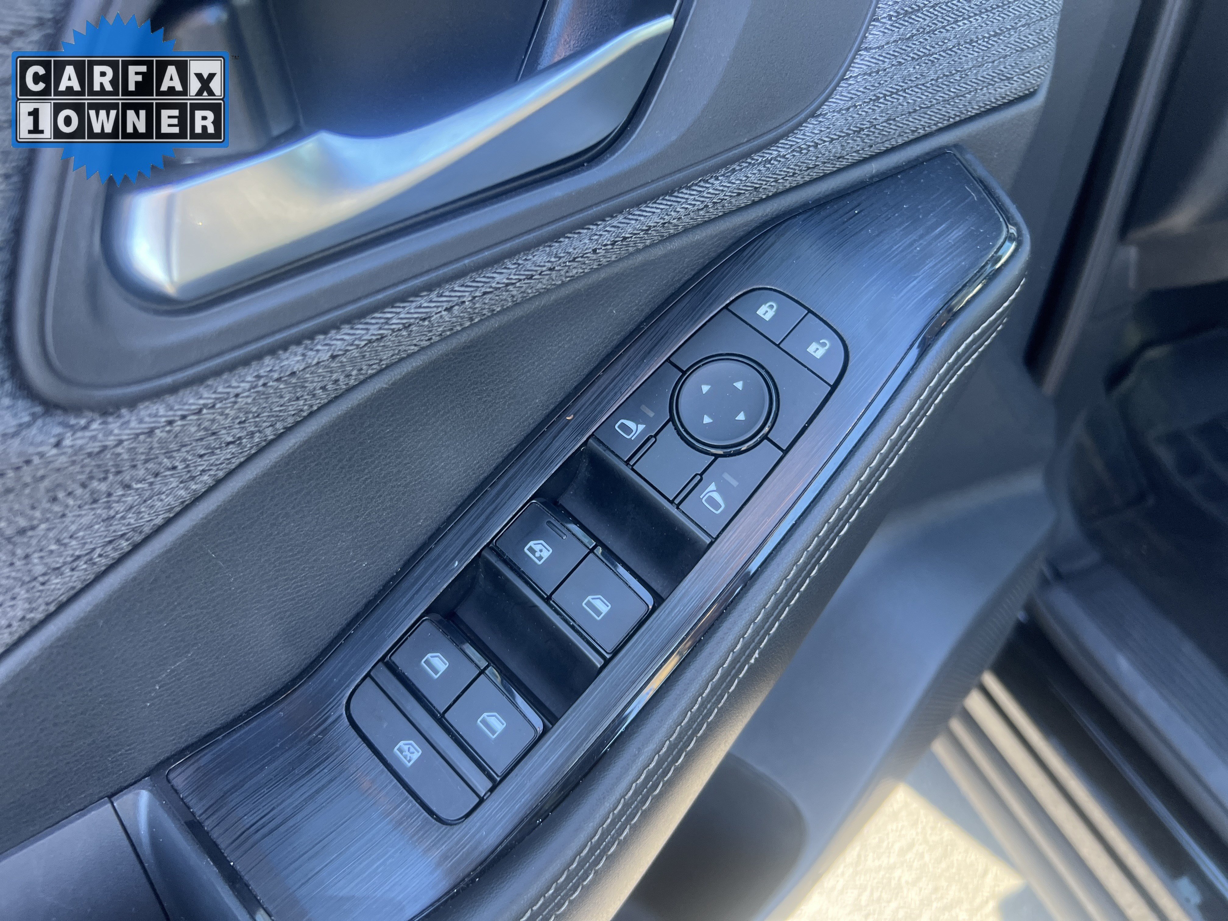 Used 2022 Nissan Rogue SV FWD image 15