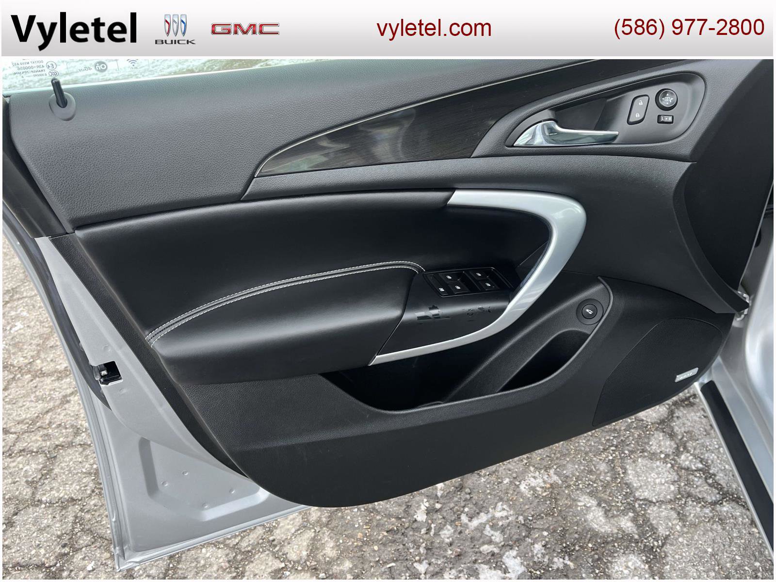 Used 2016 Buick Regal Premium image 16