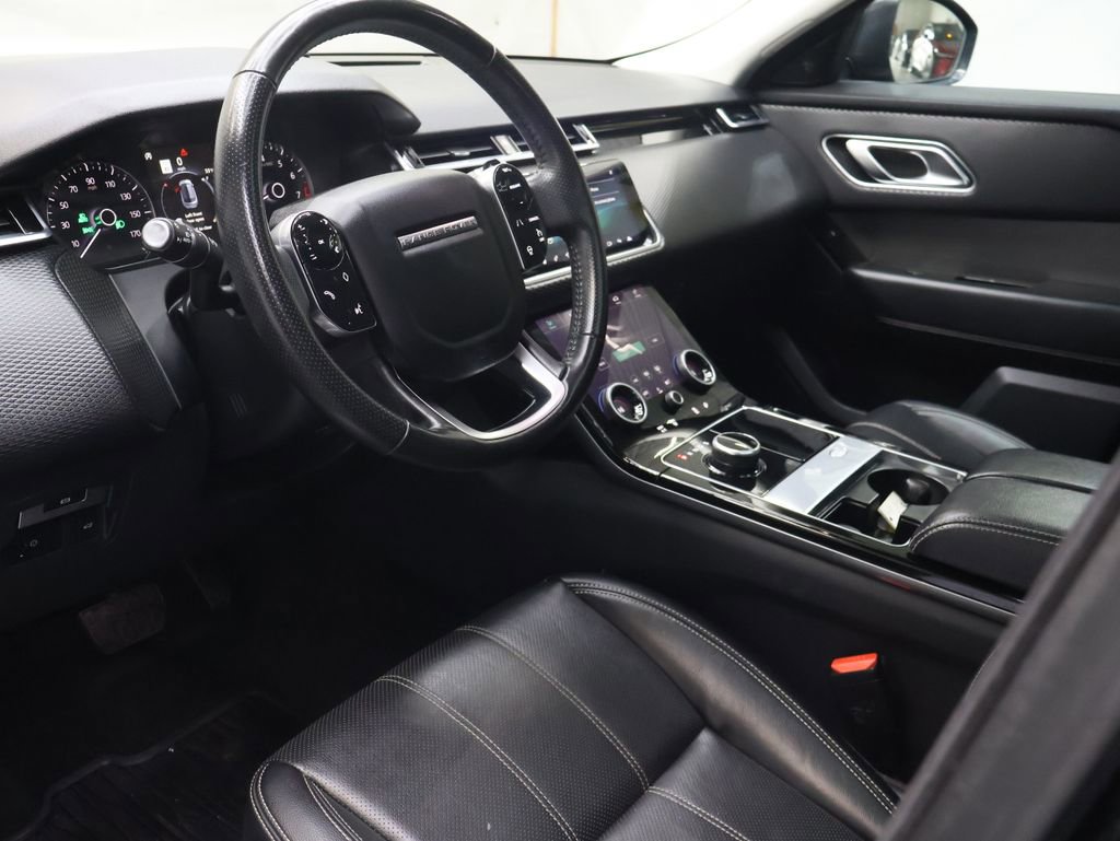 Used 2018 Land Rover Range Rover Velar S image 18