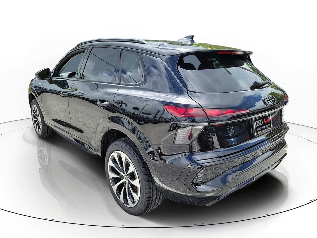 New 2026 Audi Q3 quattro 2.0T AWD/4WD image 3